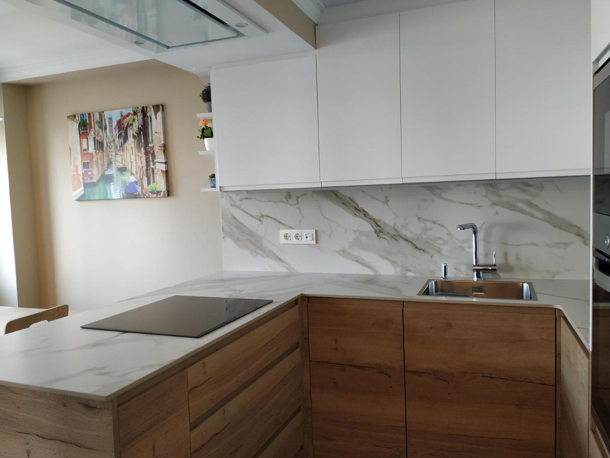 El Capricho -piso Reformado De Lujo En El Centro Con Parking Incluido Apartamento Gijón